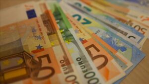 Sve valute osjetljive na rizik su ojačale: Evro u usponu, investitori prodaju dolare