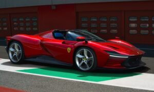 Daytona SP3: Predstavljen najsnažniji Ferrari sa konvencionalnim pogonom ikada