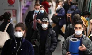SZO upozorila: Vratiti nošenje maski zbog rastućeg talasa kovida u Evropi