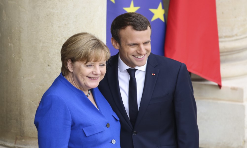 Njemački kancelar bila od 2005. godine: Makron uručio Veliki krst Legije časti Angeli Merkel