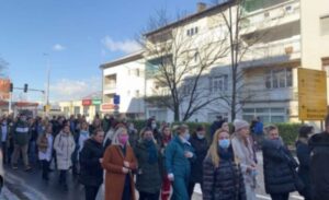 Medicinski radnici u Konjicu pijete da će blokirati put: Plate nisu primili od jula