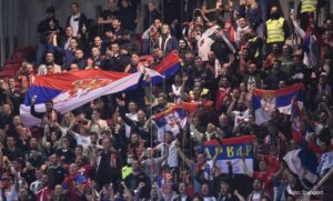 Ludnica na tribinama: Pogledajte kako su Srbi reagovali u trenutku kada je Mitrović dao gol VIDEO