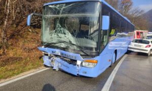 Detalji nesreće kod Banjaluke: U sudaru autobusa i automobila poginula jedna osoba