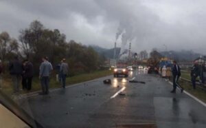 Vozači, oprez – otežan saobraćaj u ovom dijelu BiH: Četiri osobe povrijeđene u teškoj nesreći