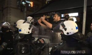 Vulin o akciji policije zbog murala Ratka Mladića: Sačuvan javni red i mir