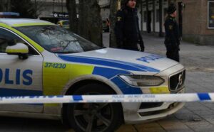Žena hitno prevezena u bolnicu: Upao u švedski konzulat i zapucao iz pištolja