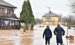 Istočno Sarajevo treba pomoć: Poziv volonterima da pomognu u borbi protiv poplava