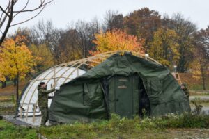 Zbrinjavanje oboljelih od korone: Hrvatska vojska postavlja šatore u Zagrebu