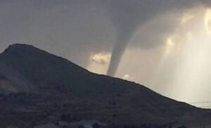 Snažno nevrijeme na Siciliji: Tornado usmrtio čovjeka dok je izlazio iz kuće VIDEO