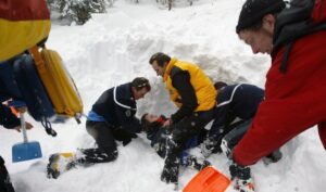 Lavina “odnijela” živote: Tri skijaša poginula, dva povrijeđena