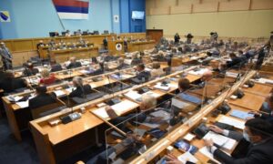 Poslanici nastavljaju o fiskalizaciji: U Banjaluci počela sjednica Narodne skupštine RS