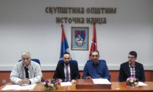 Akcija u dvije opštine u Srpskoj: Obezbjeđivanje paketića za 510 mališana