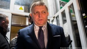 Priveden zbog mitinga: Bivši slovački premijer se suočava sa optužbama