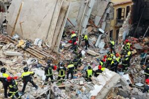 Raste broj žrtava: Spasioci iz ruševina zgrada izvukli još nekoliko tijela