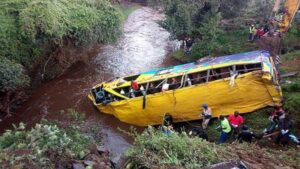 Krenuli na vjenčanje pa poginuli: Autobus sletio u rijeku, život izgubila 21 osoba