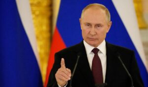 Putin upozorio Britaniju: Nemojte isporučiti Ukrajini municiju sa osiromašenim uranijumom