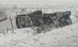 Prevrnuo se autobus sa odbojkašicama: Mještani izvlačili djevojke