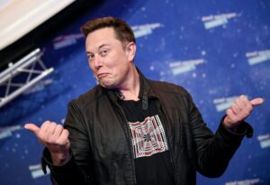 Potez koji je zbunio mnoge: Elon Mask tvitovao na ćirilici FOTO