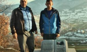 Gazda odbio da ga proda: Kod Visokog podigli spomenik biku Jelenku VIDEO