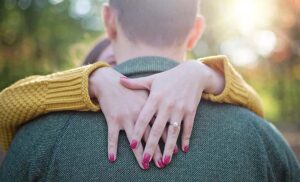 Igrate na “toplo-hladno”: Psiholozi otkrili zašto su ovakvi ljubavni odnosi zanimljivi