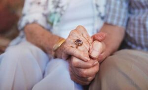 Treću dob ne žele provesti u staračkom domu: Penzioneri preferiraju njegu u kući