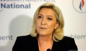 Marin le Pen se povlači: Glavni fokus stavljen na vođenje poslaničke grupe