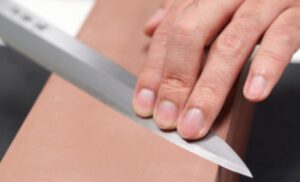 Recite zbogom bespotrebnom stresu: Jednostavan trik kako kod kuće naoštriti noževe