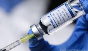 EU dala dozvolu za novavaks vakcinu protiv kovida-19