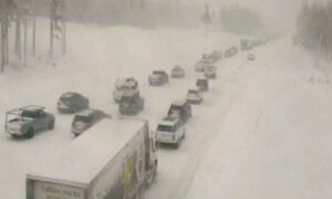 Snježna oluja pogodila zapadni dio zemlje: Hiljade ljudi ostalo bez struje