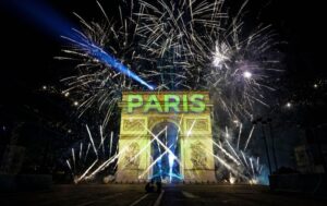 Zbog širenja omikrona: Pariz otkazao novogodišnje proslave