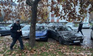 Građani mole za pomoć: Slupao šest auta na parkingu u Banjaluci i pobjegao