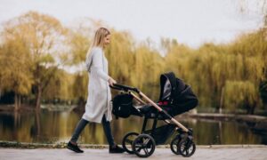 Nastavak pronatalitetne politike: Nezaposlenim majkama u Srpskoj 206 maraka mjesečno