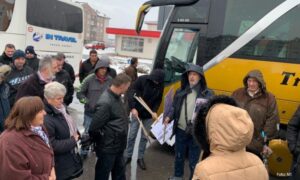 Protest članova boračkih organizacija iz RS i porodica žrtava: Policija ne dozvoljava ulazak u krug Suda BiH