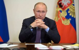 Putin: Sve je bilo u redu, Jeljcina su tapšali po ramenu, a onda se desila Jugoslavija…