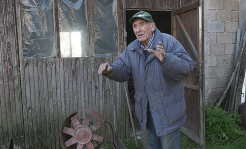 Koristan izum: Djed Radoslav (91) osmislio neobičnu spravu za “tjeranje korona virusa”