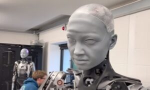 Najnovija kreacija: Predstavljen robot Ameka sa zapanjujuće realističnim izrazima lica VIDEO