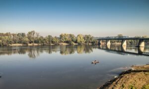 Skočio u rijeku i nije isplivao: Potraga za muškarcem koji je nestao u Savi