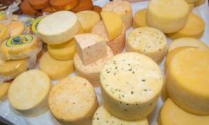 Policija u čudu nakon nesvakidašnje krađe: Lopovi ukrali 230 kilograma sira