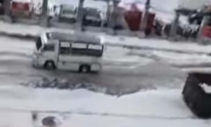 Olujno nevrijeme! Snijeg u ovom dijelu svijeta obustavio nastavu i zatvorio luke VIDEO