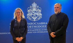 “Razgovarajte sa episkopom”: Evropska poslanica tvrdi da Srpska pravoslavna crkva ne postoji