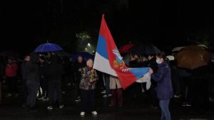 Crnogorski ministri na protestu u Podgorici: DPS još nije pobijeđen