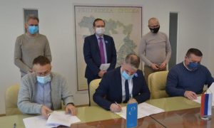 Šeranić sa sindikalcima potpisao poseban kolektivni ugovor: Unaprijeđena prava radnika u zdravstvu