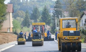 Rekonstrukcija frekventnog puta: Novi asfalt za ulicu u Srpskim Toplicama