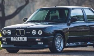 Vlasnik za ovaj automobil traži 67.000 evra: Prodaje se rijetka verzija čuvenog BMW–a