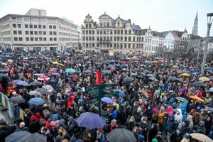 Na ulicama Budimpešte protest protiv vakcinacije