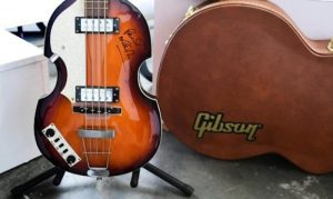 Legende Bitlsa i Stounsa: Na aukciji gitare Ričardsa i Mekartnija