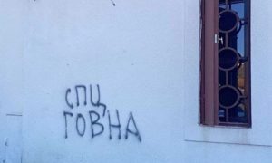 Vandalizam u Podgorici: Uvredljiv grafit ispisan na crkvi pored Hrama Hristovog Vaskrsenja