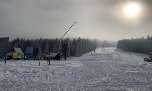 Pada i ne planira da stane: Na Kopaoniku skoro metar snijega