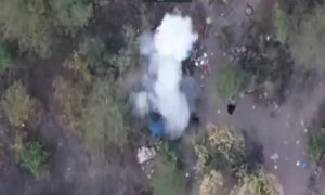 Povrijeđena najmanje jedna osoba: Meksički kartel pomoću dronova bombarduje protivnike VIDEO