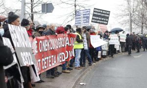 Pred OHR-om tražili sankcije za Dodika: Šmit poručio da želi mir i očuvanje integriteta BiH